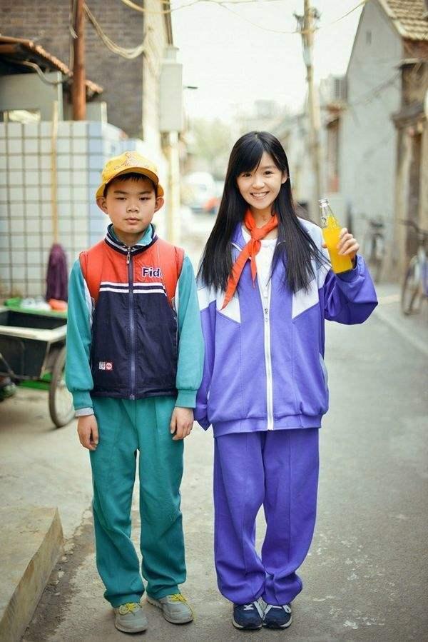 中国高中的校服跟日本校服对比,世界上各国小学校服大比拼