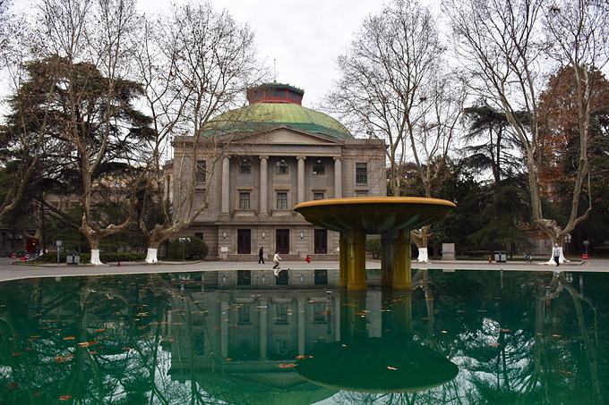 以大学名字命名,以大学命名和学院的区别