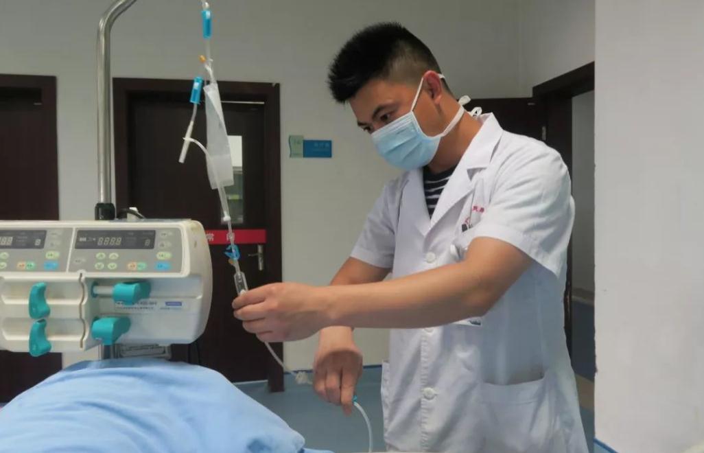 河北男生被护理大专录取,男生被调剂到护理专业