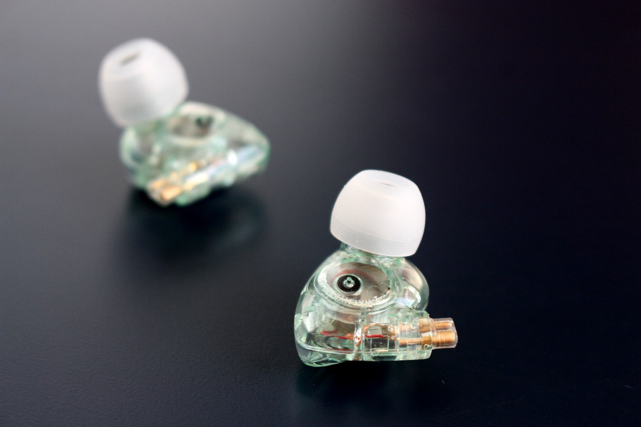 兴戈ea500lm和洛神em2r哪个好,兴戈ea500和洛神em2哪个值得买