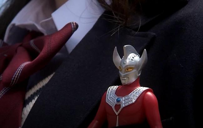 靠人类复活的奥特曼,泰罗借助所有人类的力量,强行变成奥特战士