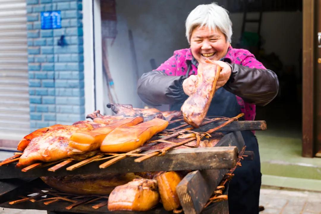 走向我们的小康生活微电影,走向我们的小康生活中国画
