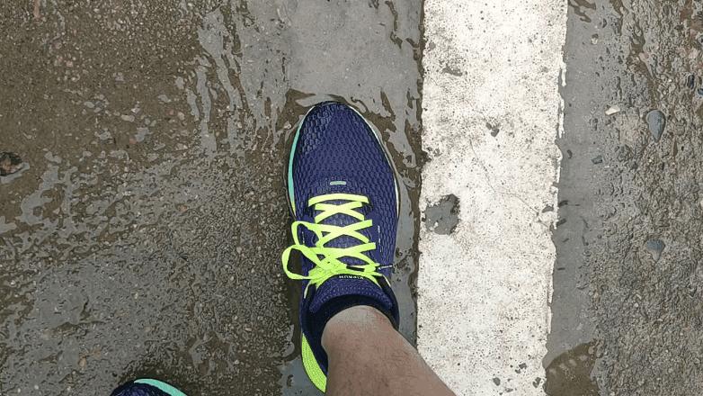 迪卡侬基础缓震跑鞋测评,迪卡侬kd800跑鞋测评