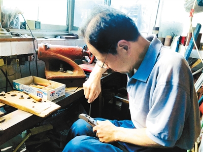 秦腔甘肃板胡大师,西安市王亲民板胡制作中心地址