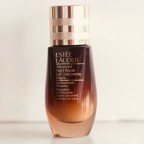 眼霜小棕瓶和兰蔻小黑瓶哪个更好,小棕瓶眼霜和兰蔻小黑瓶哪个更好