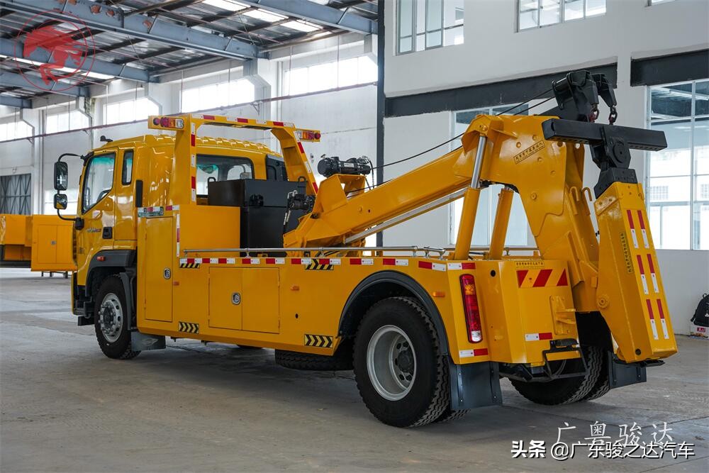 蓝牌平板清障车价钱,选购指南一拖二平板清障车费用