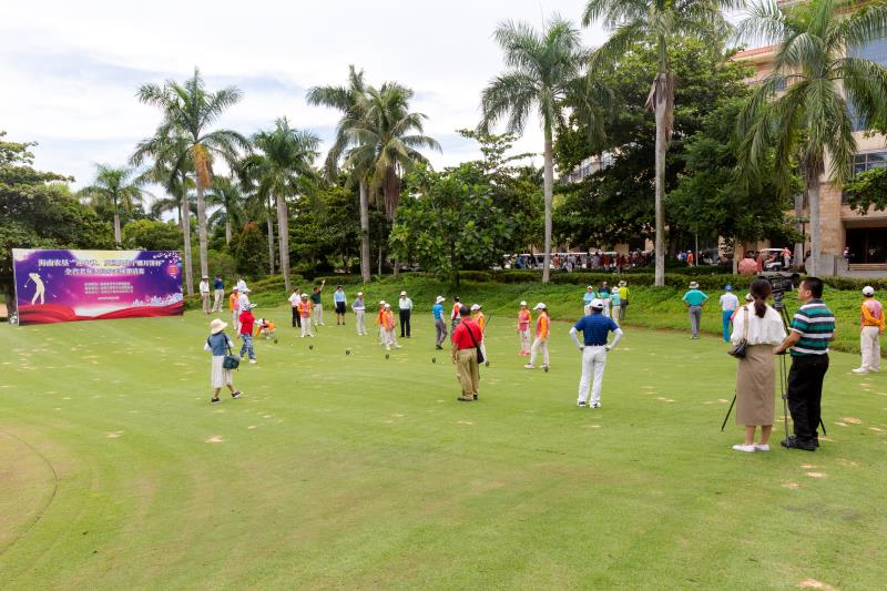 2020迎国庆庆中秋老年广场舞大赛,迎中秋庆国庆佳宁娜月饼杯