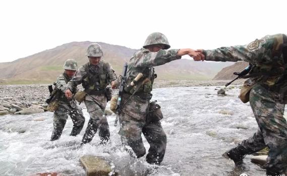 100张中国海防巡逻图,看哭了盘点中国军人的戳泪瞬间