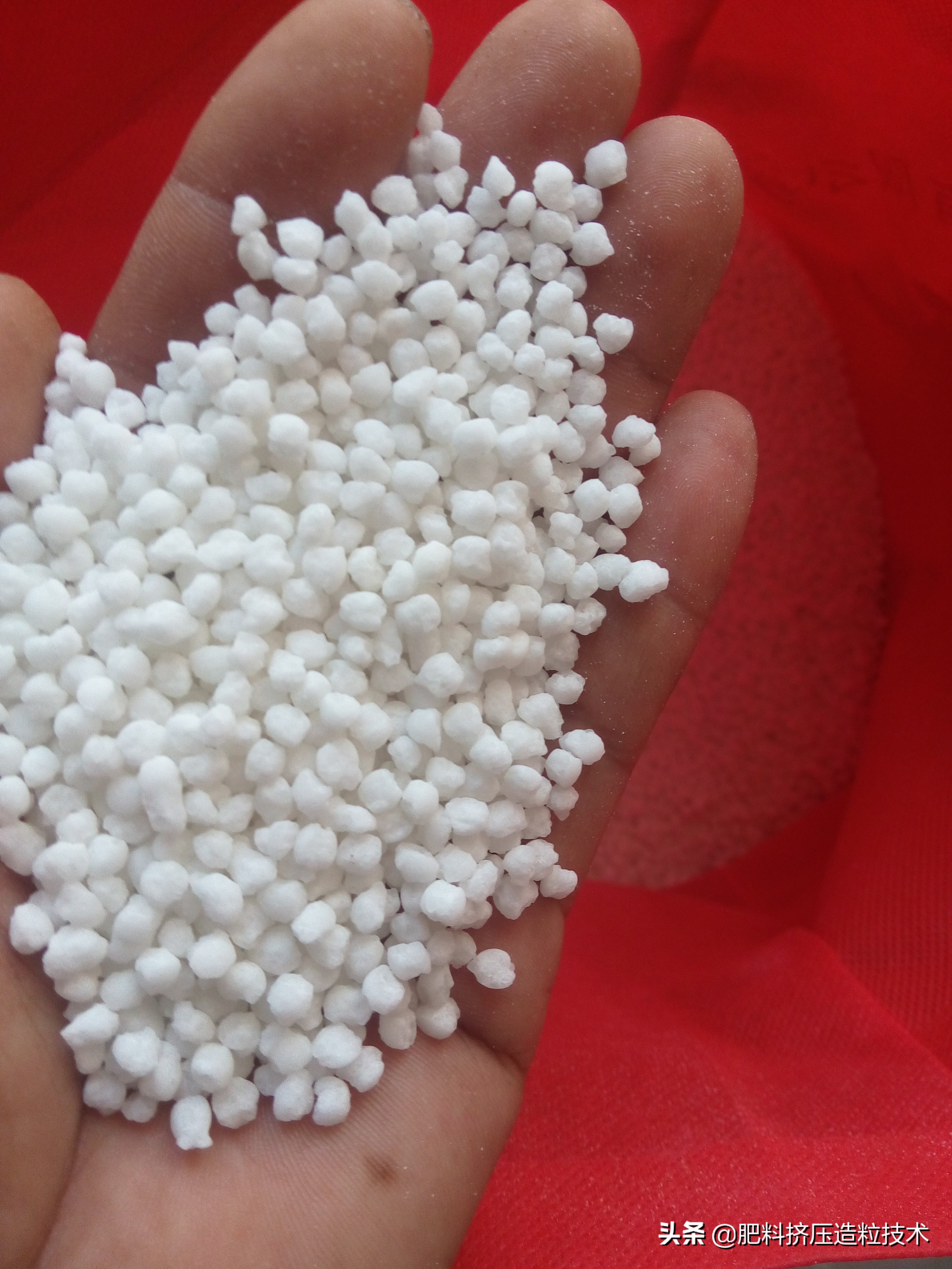 复合肥假性结块和真性结块区别,复合肥结块对肥效有什么影响