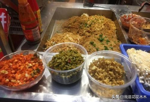 新手摆地摊什么最好卖最赚钱,摆地摊卖什么最赚钱最简单