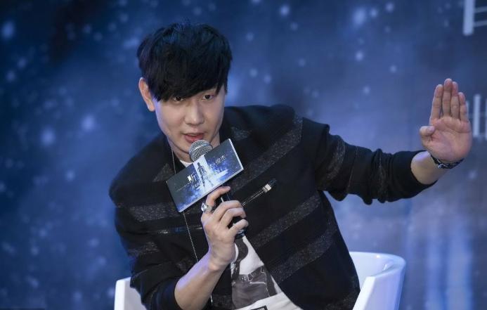 学会这7个科学的练声方法和13个唱歌技巧，你也可以成为KTV麦霸