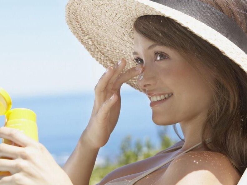 隔离霜和防晒霜哪个先擦脸比较好,先擦隔离霜还是先擦防晒霜素颜霜