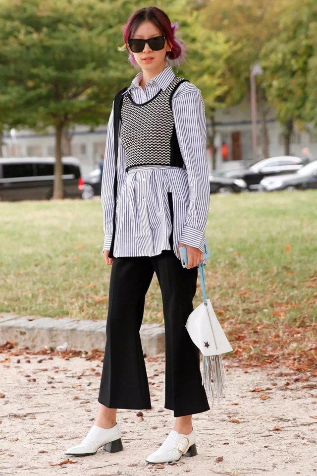 流苏最火爆款洋气女款,最近流行流苏的丝绒上衣