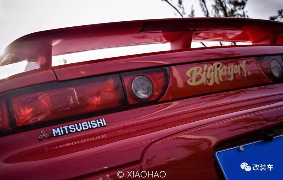 三菱3000gt跑车敞篷版,30万买一台30年前的三菱3000gt