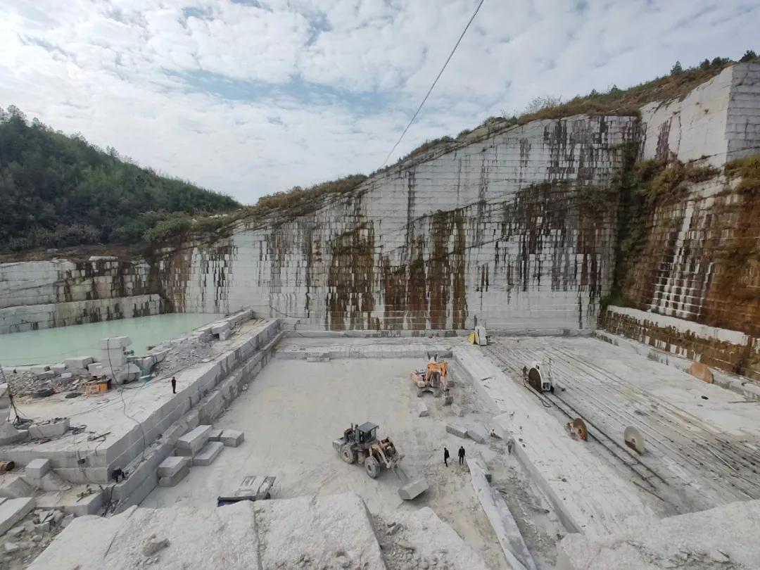 美国白金花岗岩,光面美国白金花岗岩