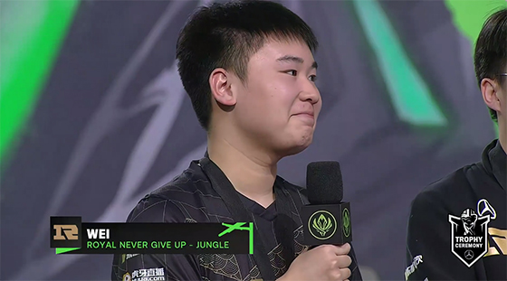 2018msi夺冠颁奖谁是你们的冠军,msi总决赛xiaohu用的英雄