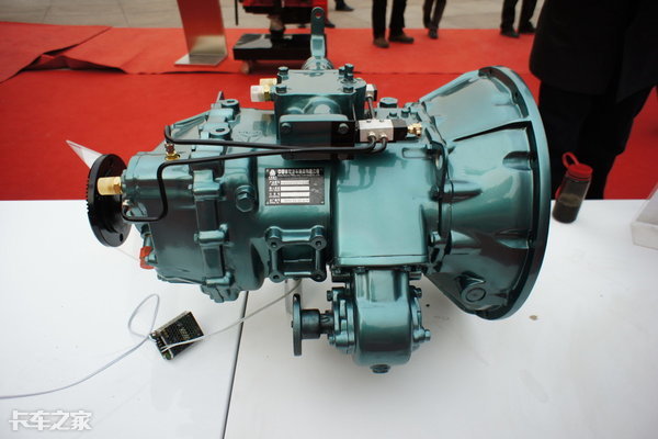 3.2米国6轻卡最新款报价,轻卡云内4.0排量怎么样