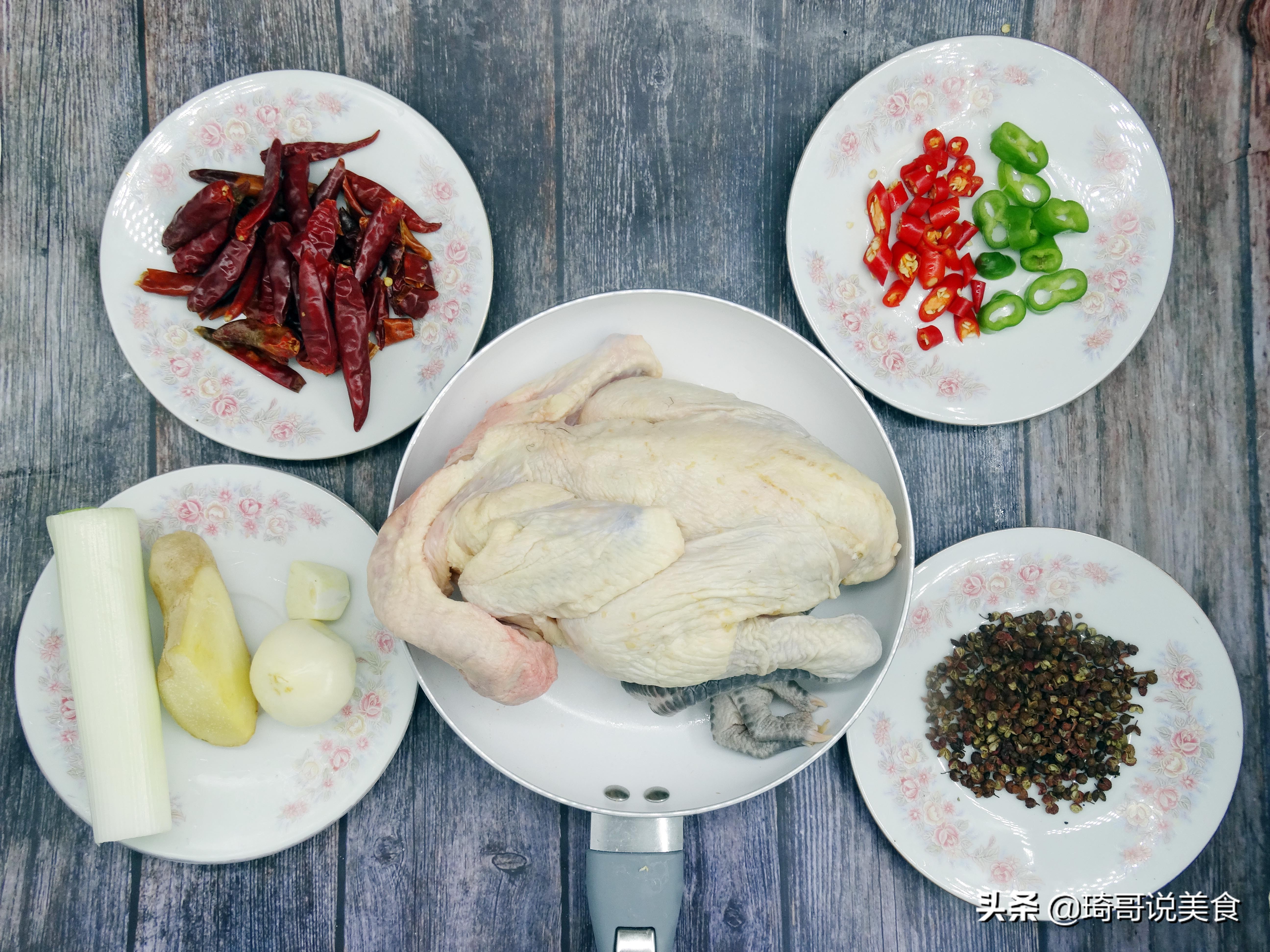 炖鸡的时候为什么鸡肉会柴,炖鸡最忌讳的两味