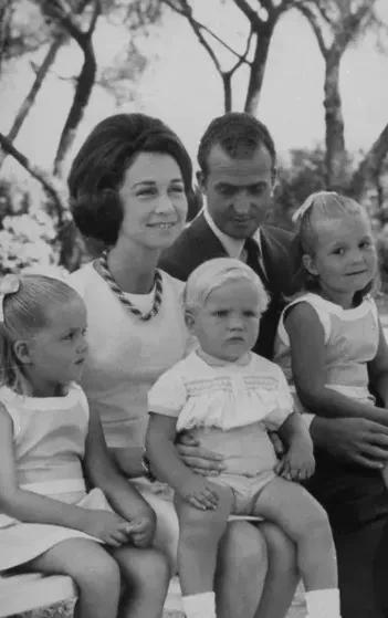 65岁男人自称是西班牙国王私生子，多年来坚持要认爹