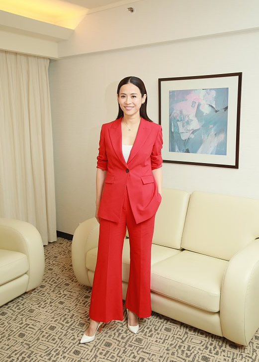 宣萱穿白色长裤,宣萱白衬衣黑裤子