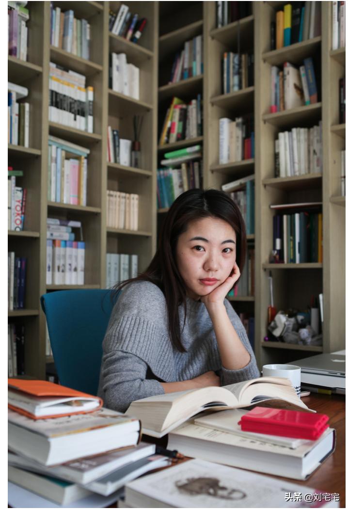 “文二代”马家辉：如何从“文坛梁朝伟”，沦为“贱嘴评论员”？