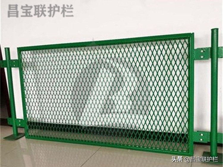 昌宝联护栏质量问题,昌宝联锌钢护栏厂家