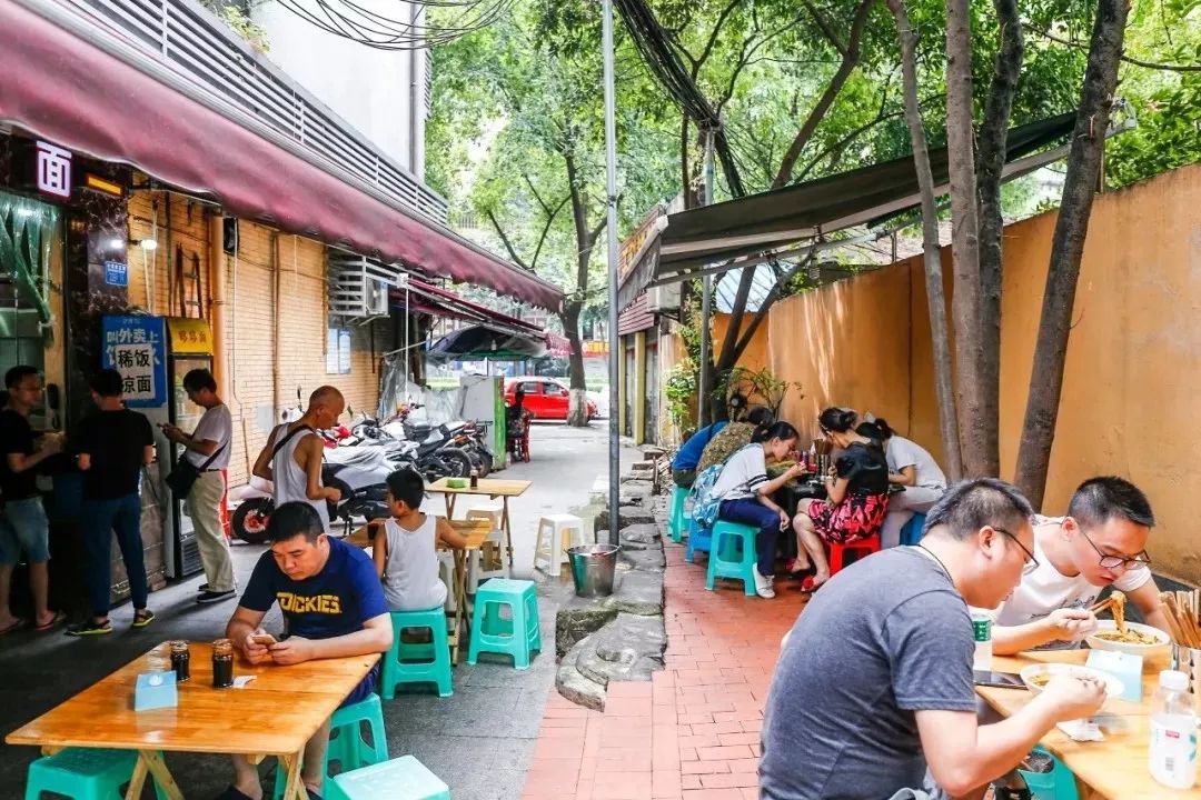 重庆100-200民宿推荐以及价格,100家苍蝇馆子重庆