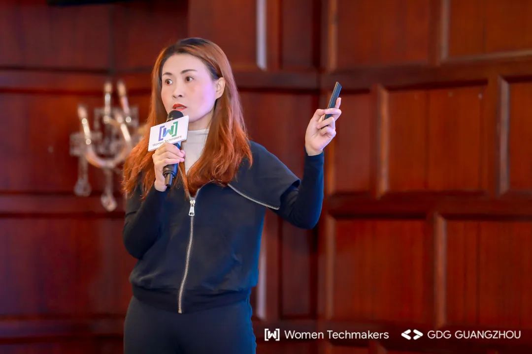 众上集团创始人何廷华,谷歌全球开发者大会开场主持