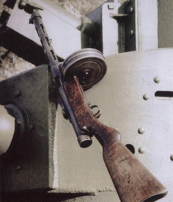 二战时期小国芬兰，从何而来的先进*器武**装备？能让苏联损伤惨重。