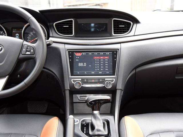 奔腾b50和b70有什么区别,自主品牌轿车篇奔腾b50点评