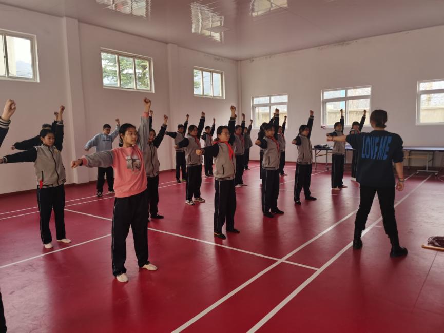 崂山八中研学,崂山八中2017