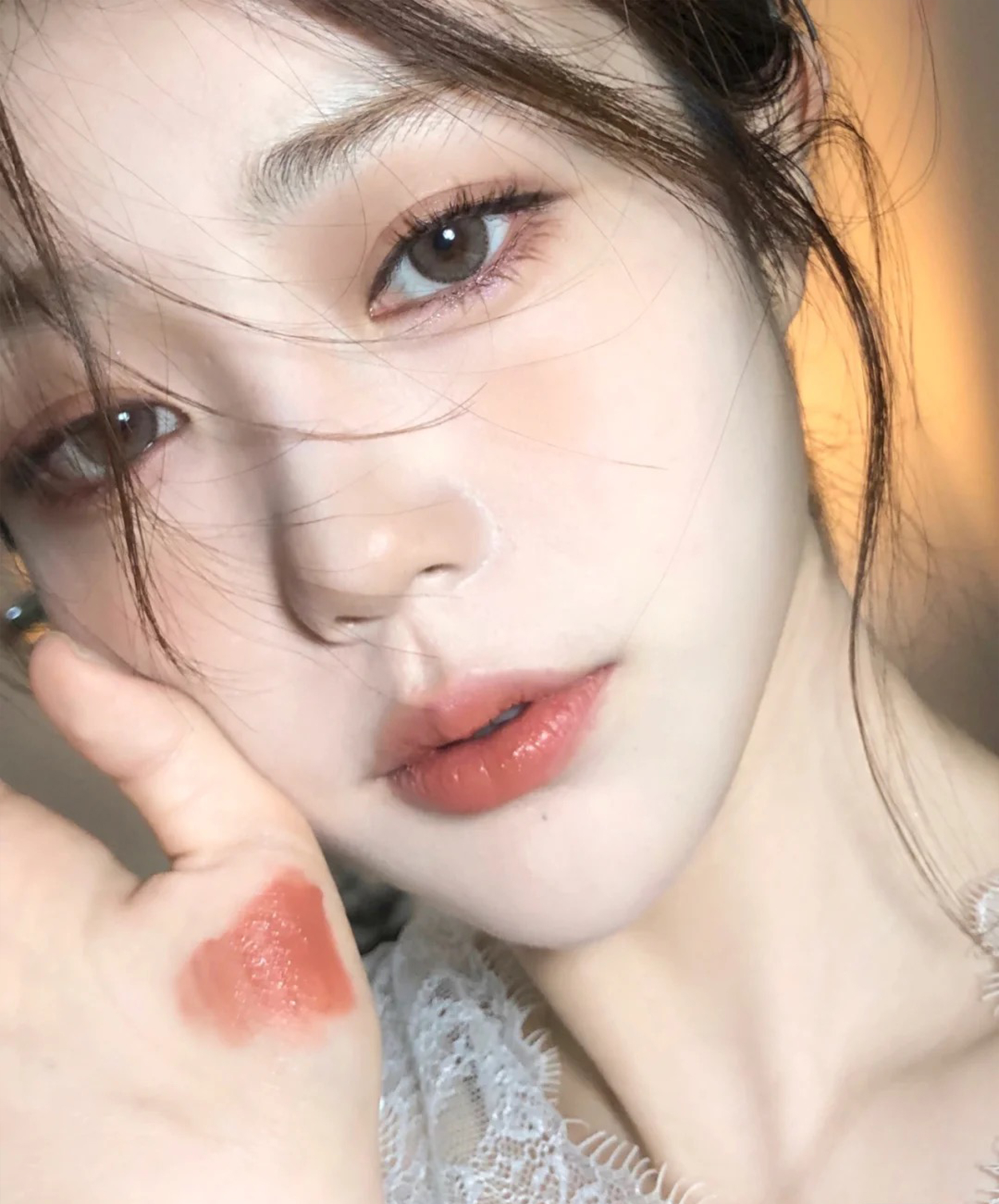 适合素颜涂的口红显白推荐,素颜涂什么颜色的口红自然又显白