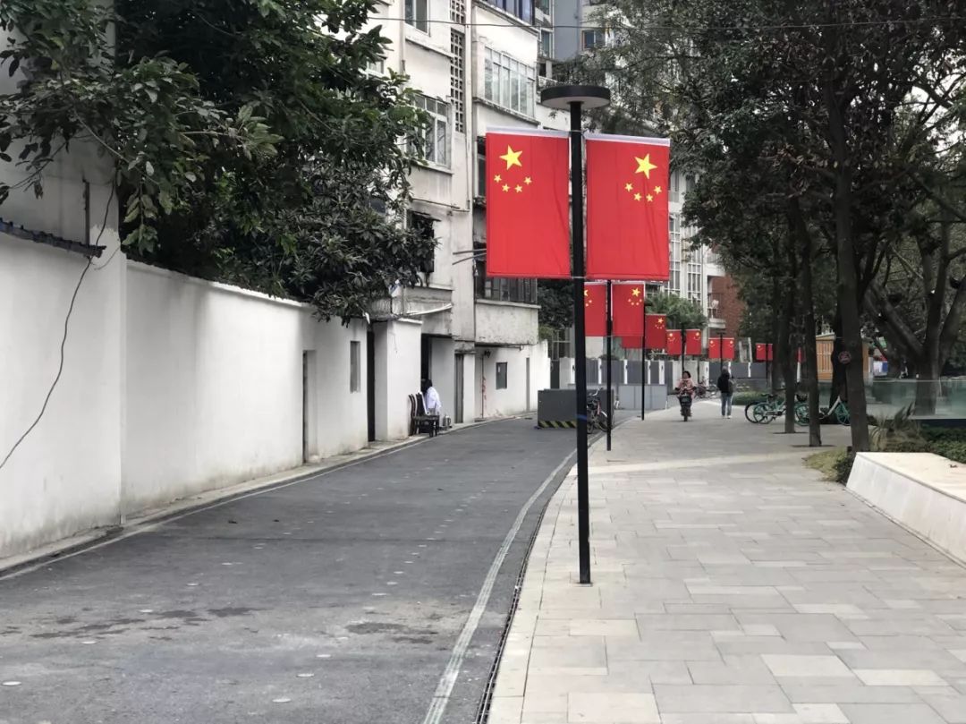 成华头条|剃头匠吴师傅的“烦恼”不见了