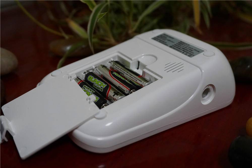 长坤手臂式智能电子血压计,爱尔泰血氧仪