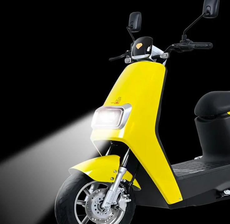 这2款电动车颜值出众，续航超过100公里，还带智能防盗