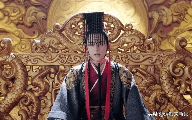 皇帝刚去世，13岁太子就将魔爪伸向了后妈，却意外成就一明君