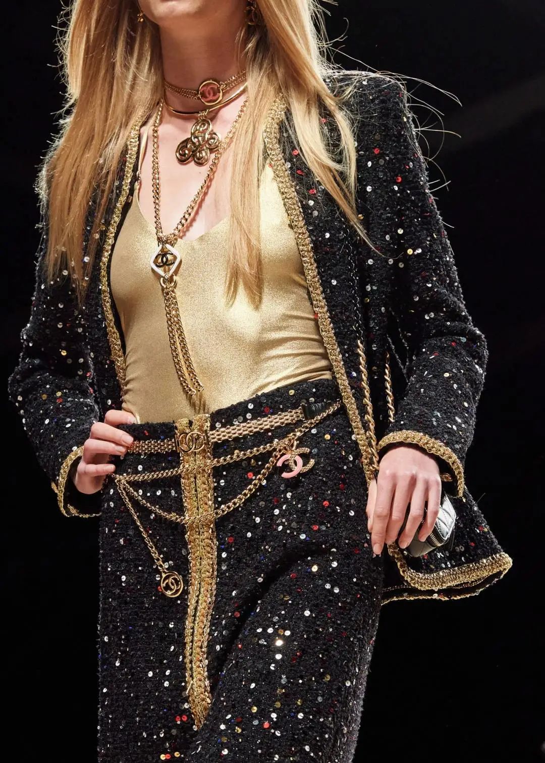 上海百场大秀时装周,百场大秀上海时装周