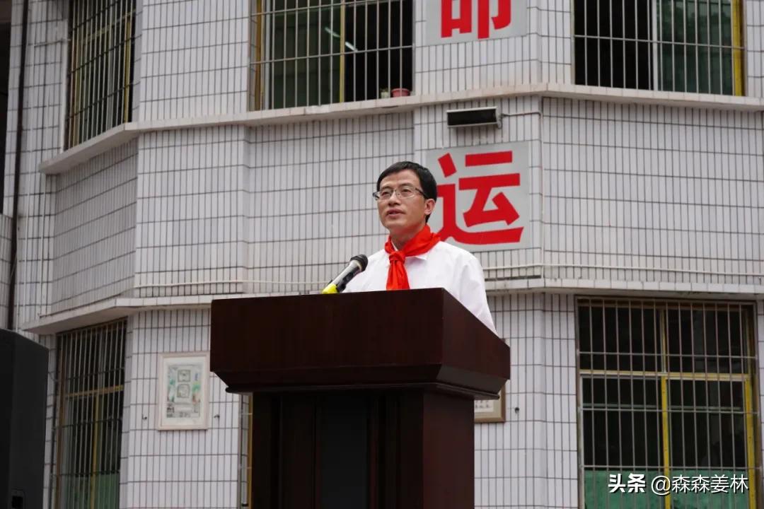 大卡车发生的重大事故,巨型大卡车事故视频