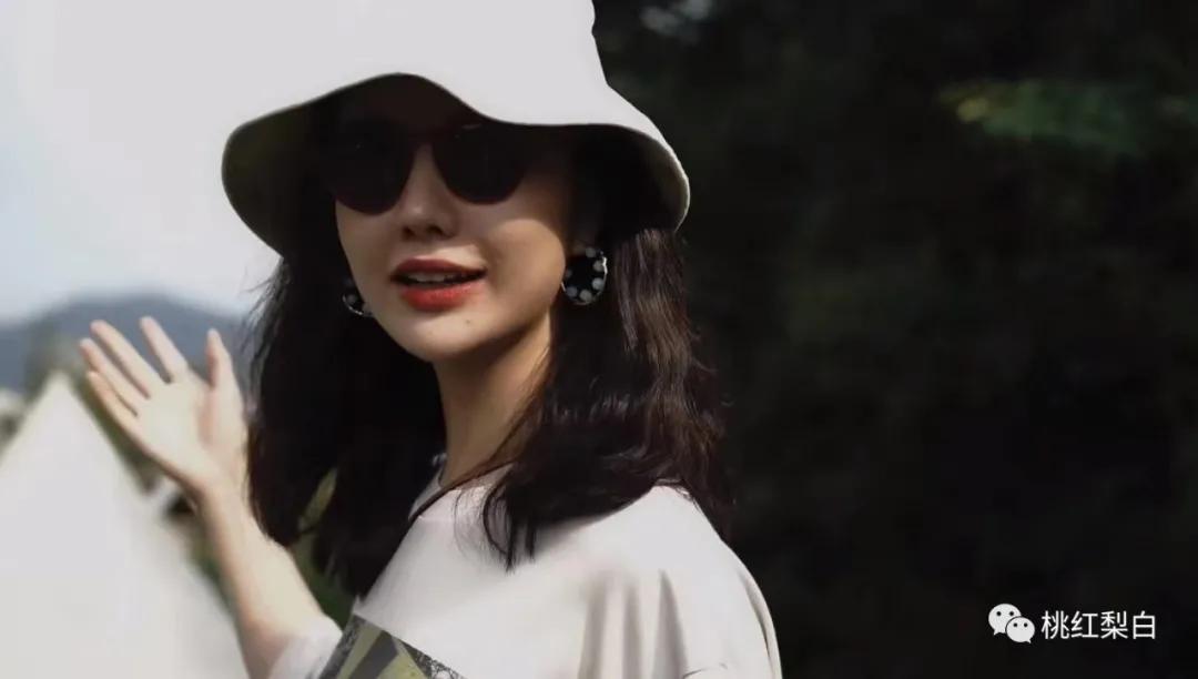 章泽天与董花花关系,章泽天和董花花什么关系