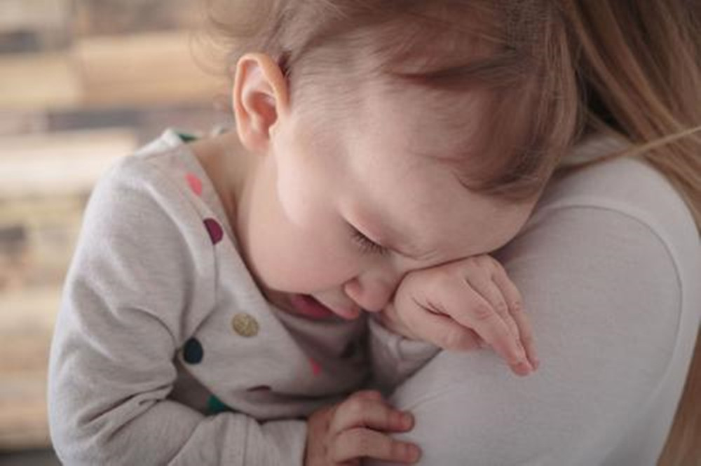 吃母乳的宝宝吃奶粉只能吃50ml,为什么宝宝吃完母乳再吃奶粉才睡