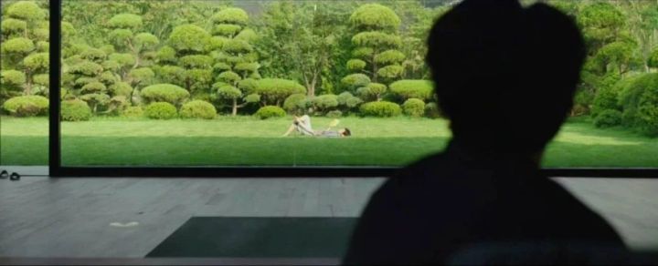 奥斯卡电影寄生虫观后感,寄生虫符合奥斯卡最佳影片