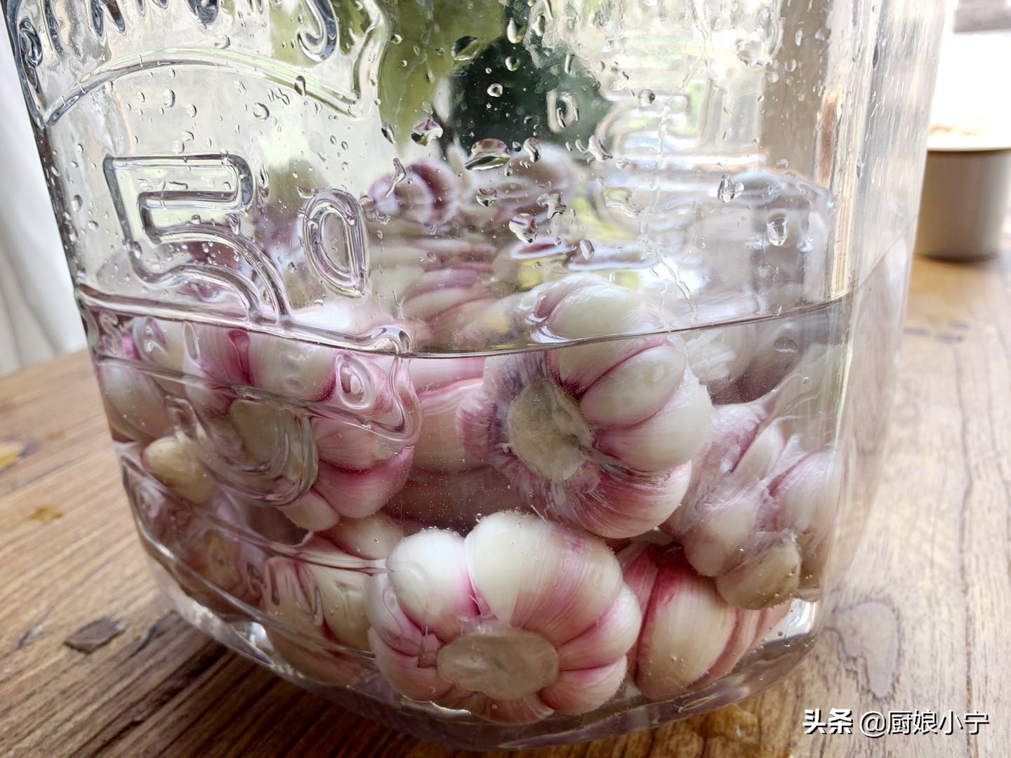 家常腌蒜最简单的方法,老式腌蒜的腌制方法