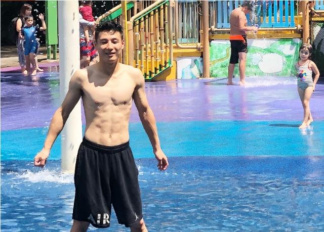 武磊上演“逆天”一幕惊呆全场,武磊重回首发凌空斩破球荒