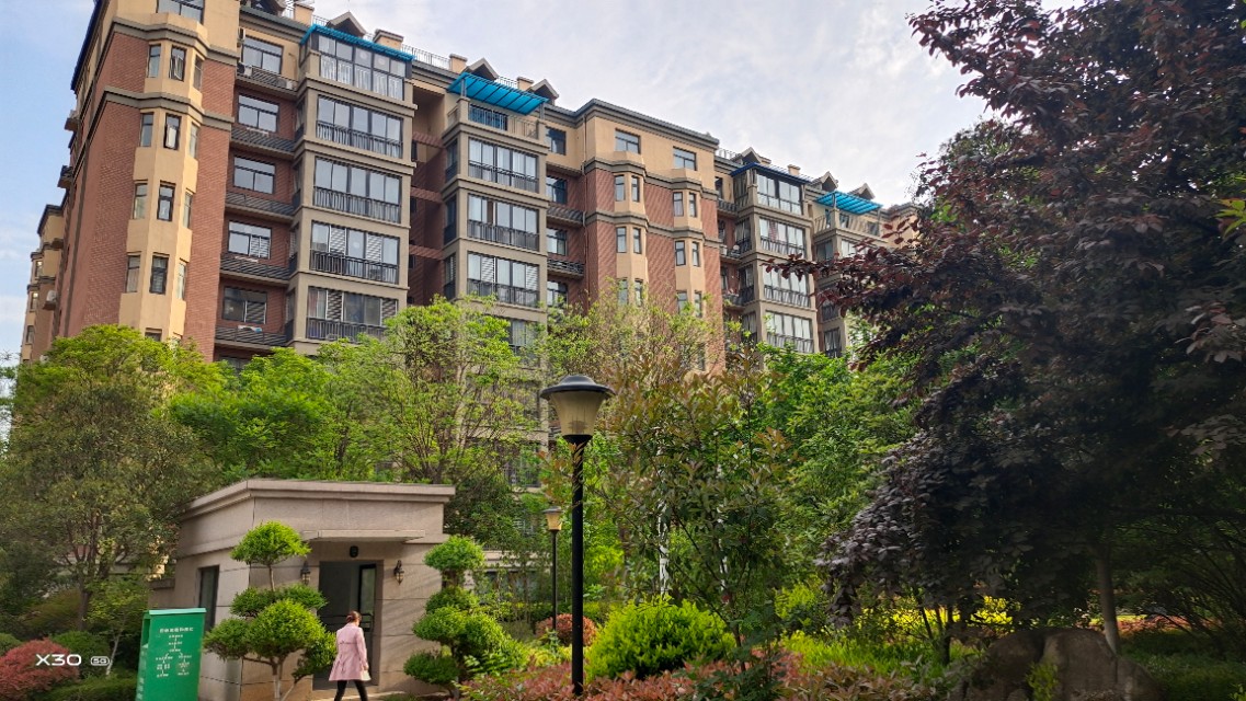 陕州区骏景德园小区环境,陕州区骏景花园