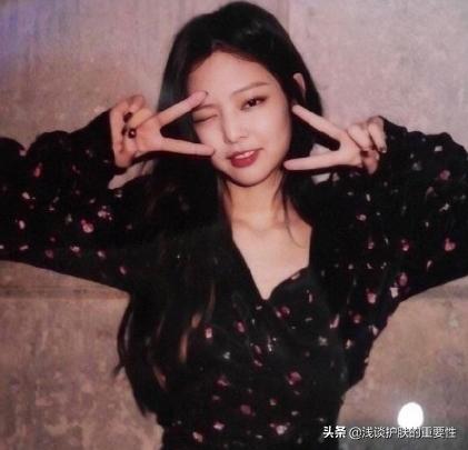 鼻子上收缩毛孔最有效的方法,鼻子毛孔大怎么办收缩毛孔