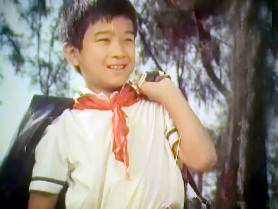 中国摇滚代表人物何勇,当初的歌手何勇现在什么情况