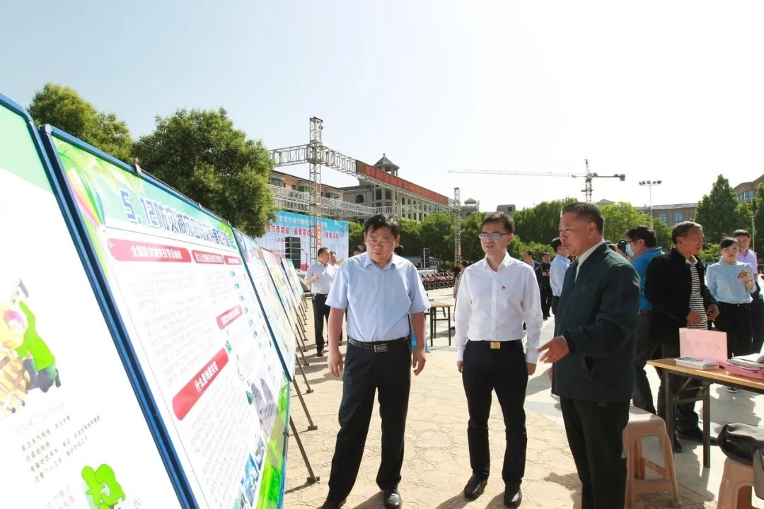 晒工作状态视频,晒工作岗位照片