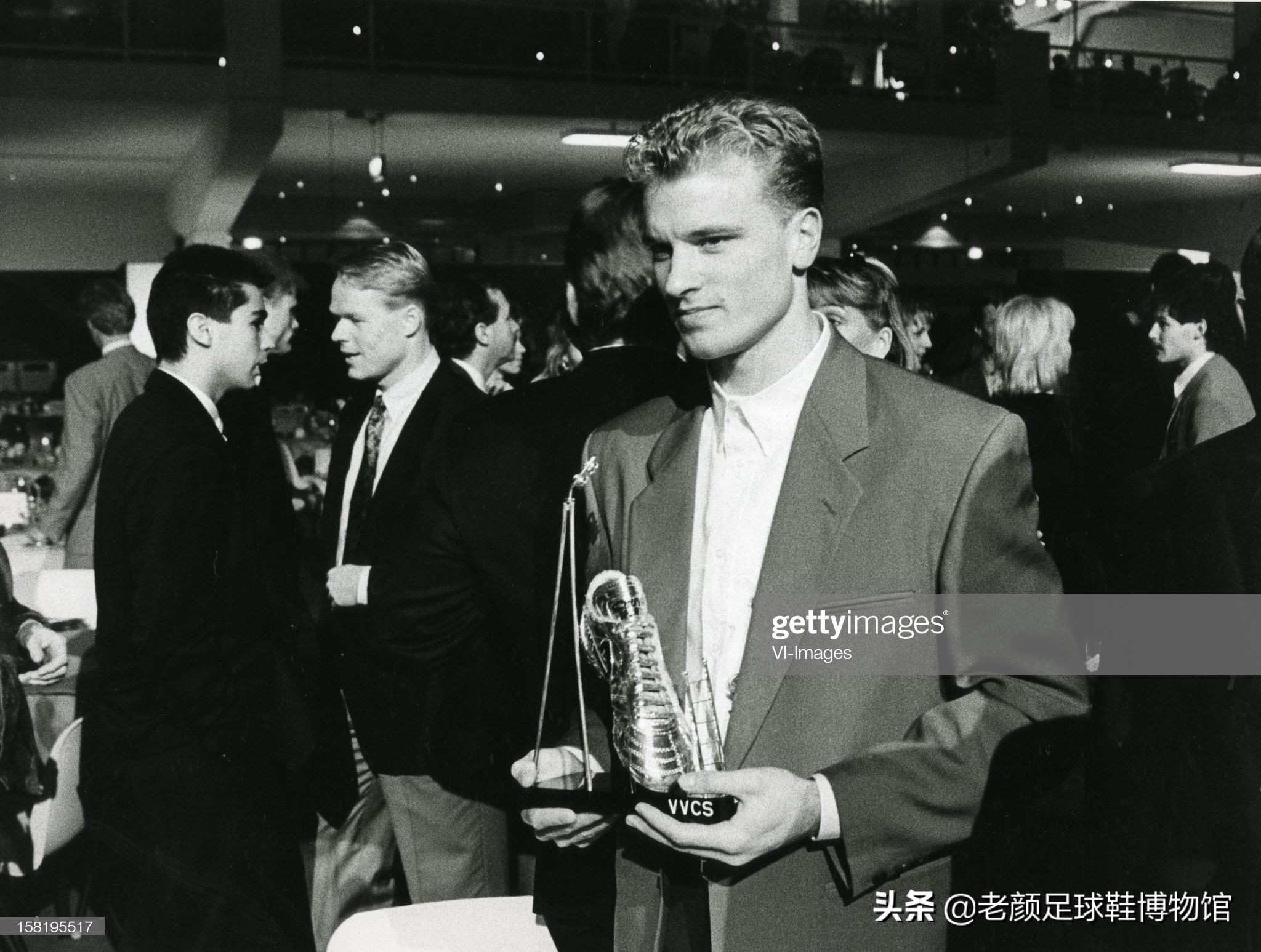 被国米玩坏的巴斯滕接班人,不敢坐飞机的荷甲射手王技术无人能敌