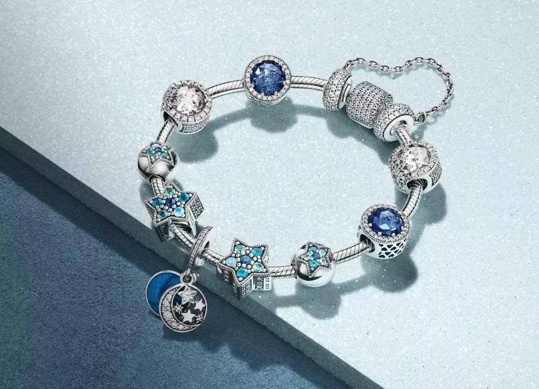 潘多拉：一个小小银饰为什么能卖到金子般的价格？