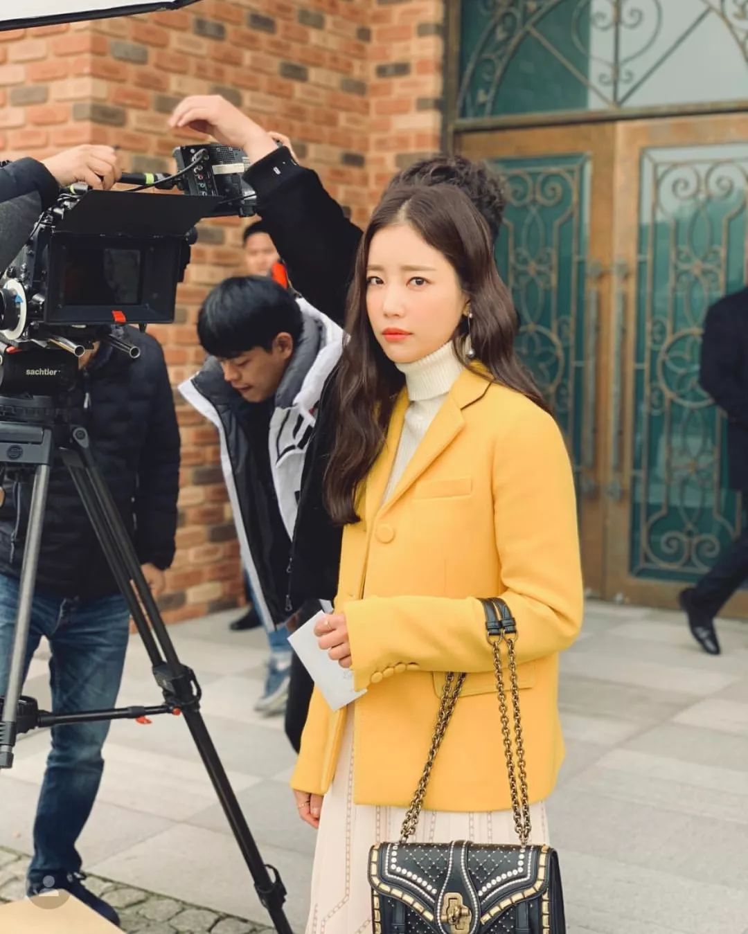 欧美时尚博主穿搭示范冬,韩系慵懒风冬季穿搭博主